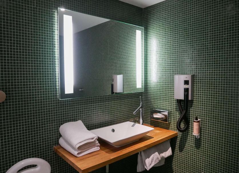 Bathroom Photo