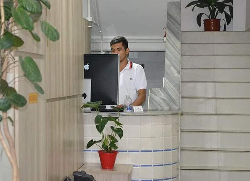 Front desk Photo