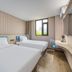 Hanting Hotel Wuxi Railway Station Guangrui Road twin room with window and desk in Wuxi