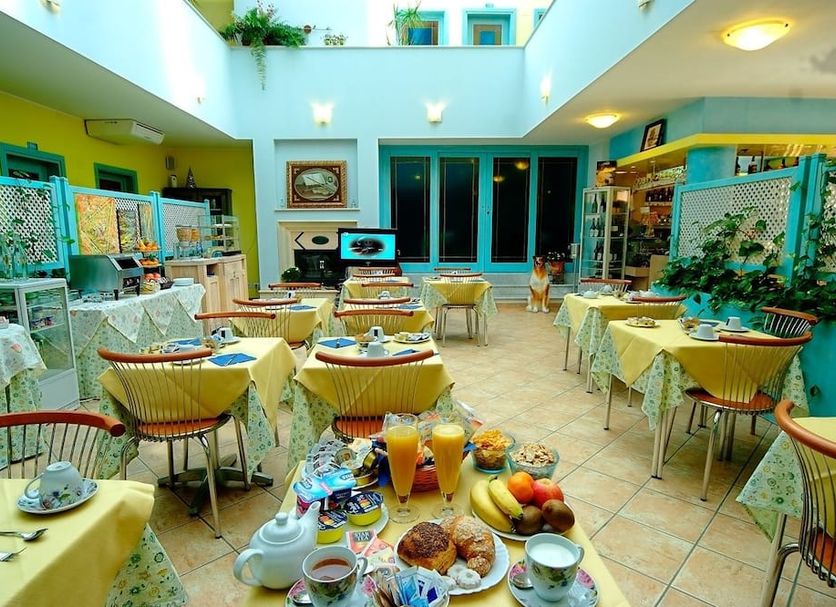 Restaurant Photo