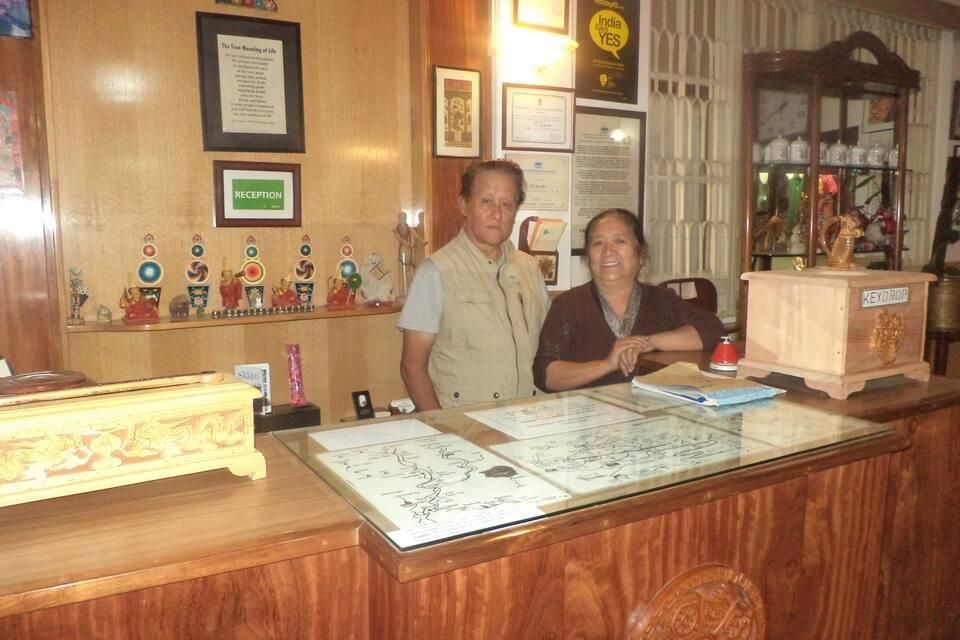 Front desk Photo