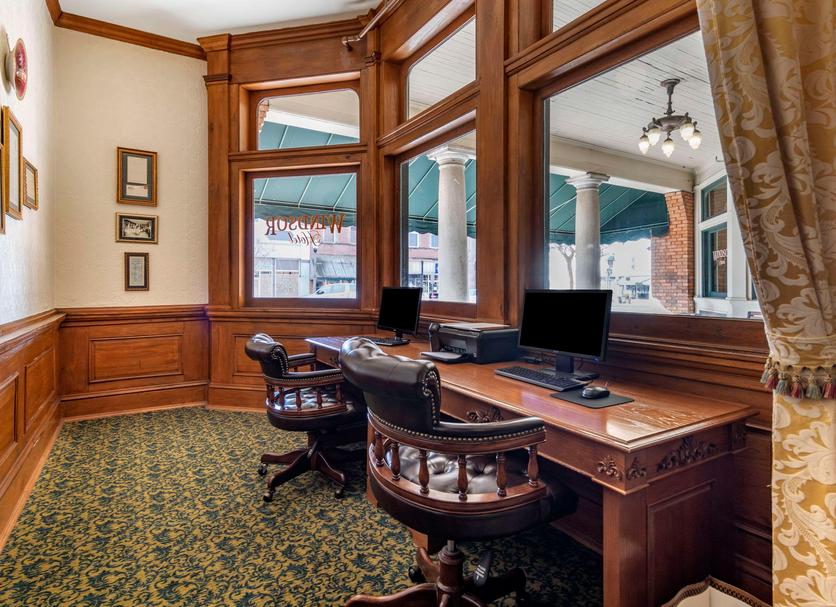 Business center Photo