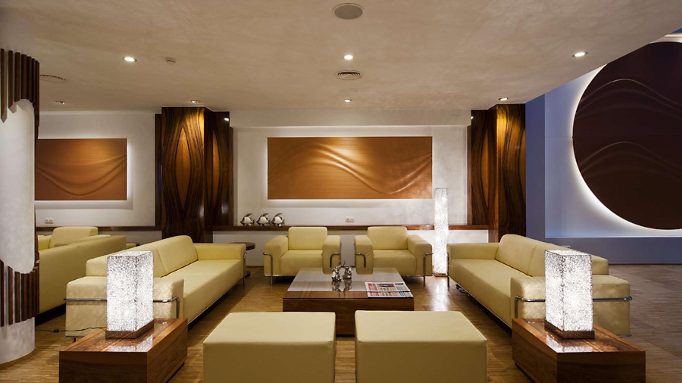 Ako Suite Hotel