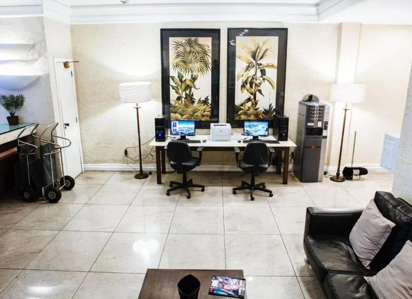 Business center Photo