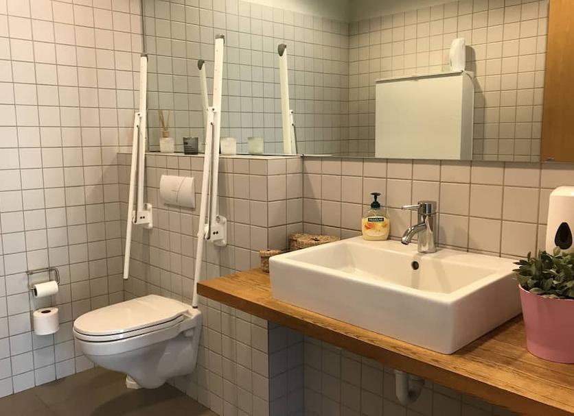 Bathroom Photo