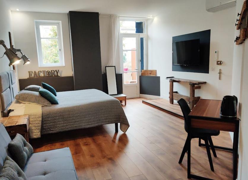 Bedroom Photo