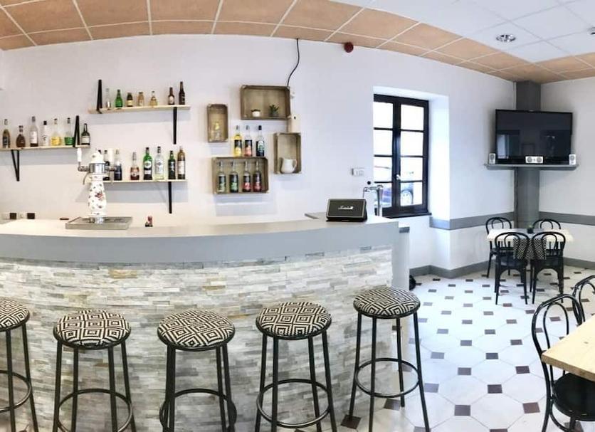 Bar Photo