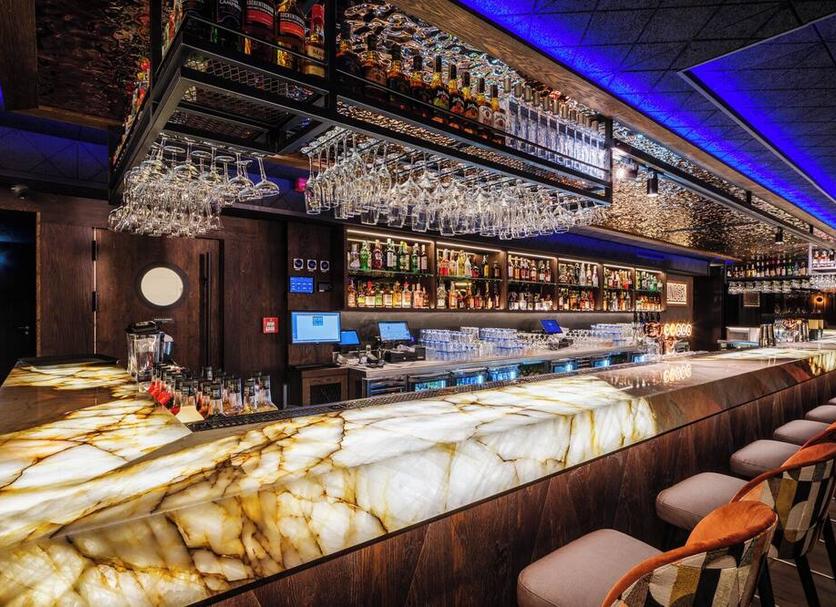 Bar Photo