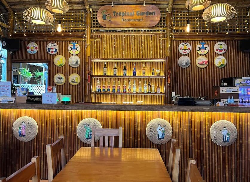 Bar Photo
