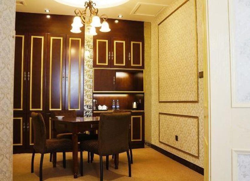 Dining room Photo