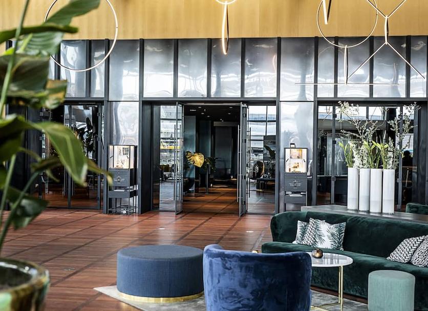Lobby Photo