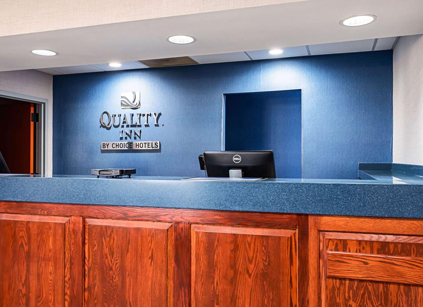 Front desk Photo