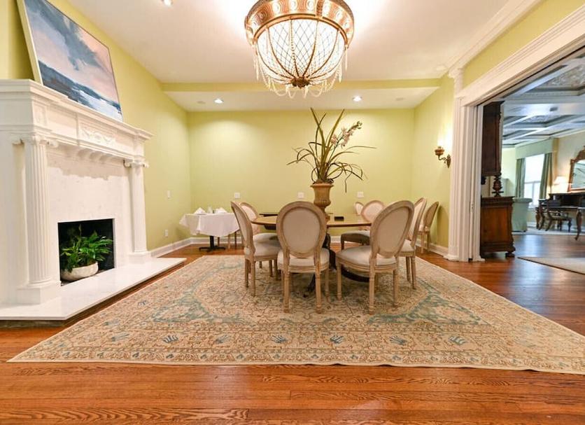 Dining room Photo