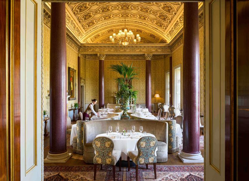 Banquet hall Photo
