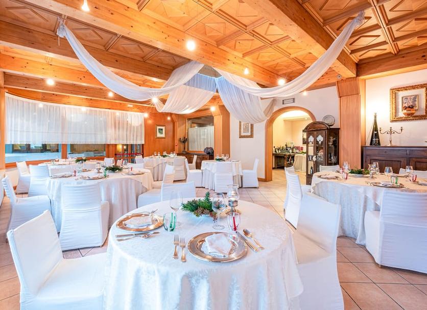 Banquet hall Photo