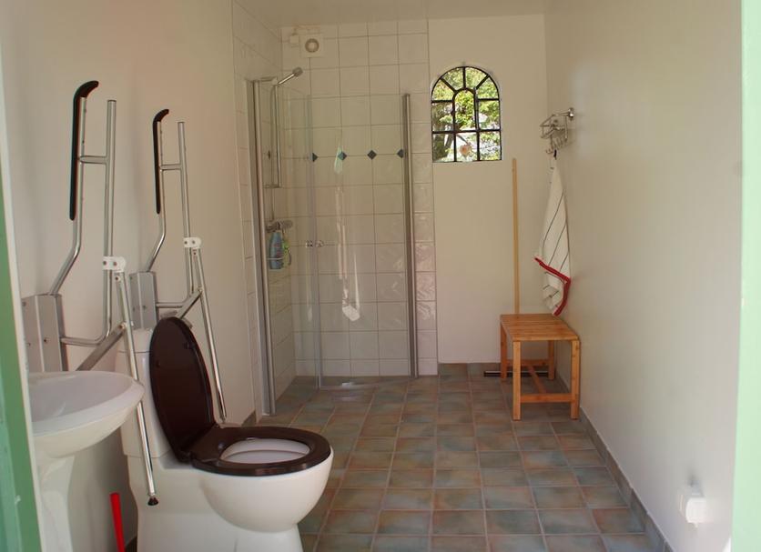 Bathroom Photo