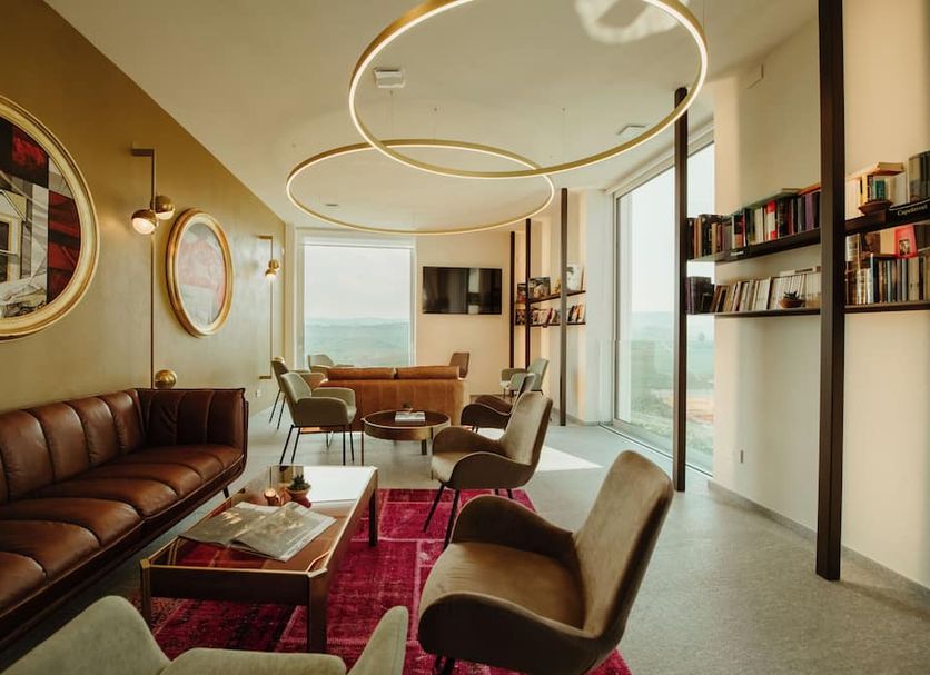 Lounge Photo