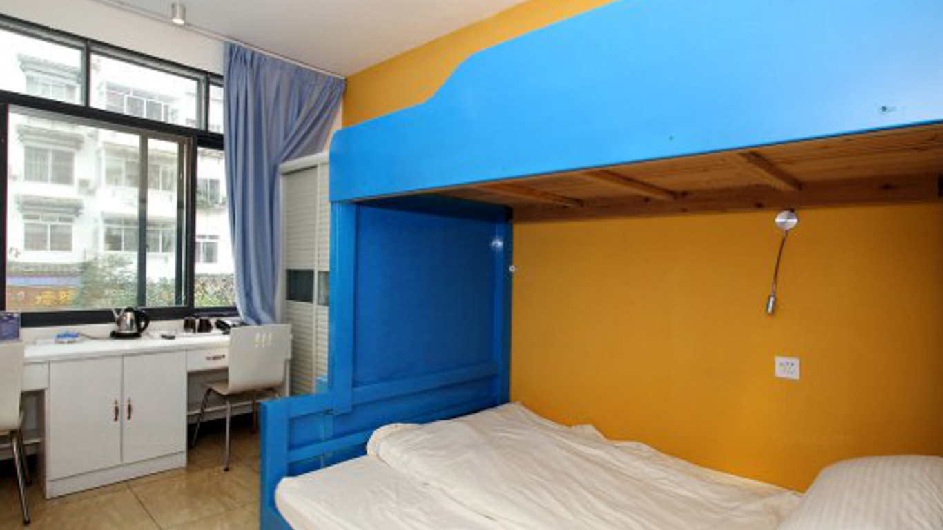 Tiffany Hostel