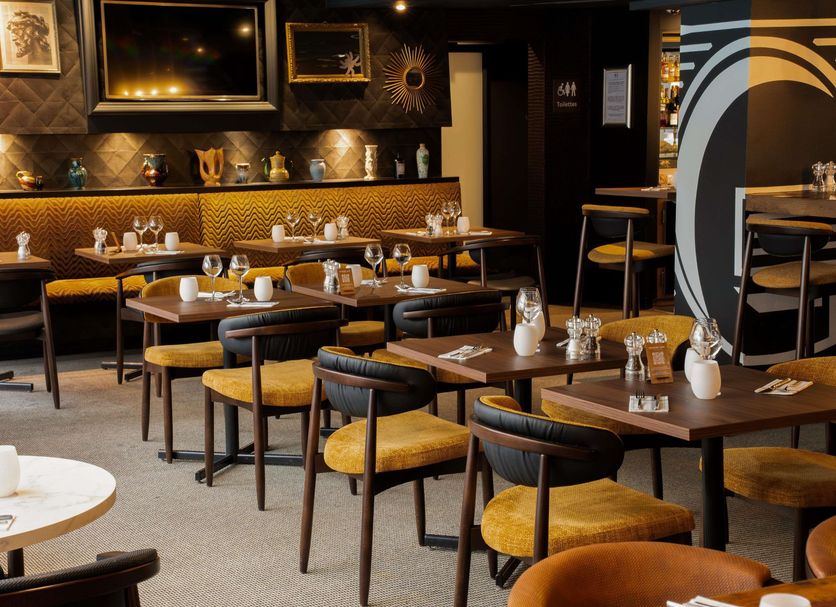 Restaurant Photo