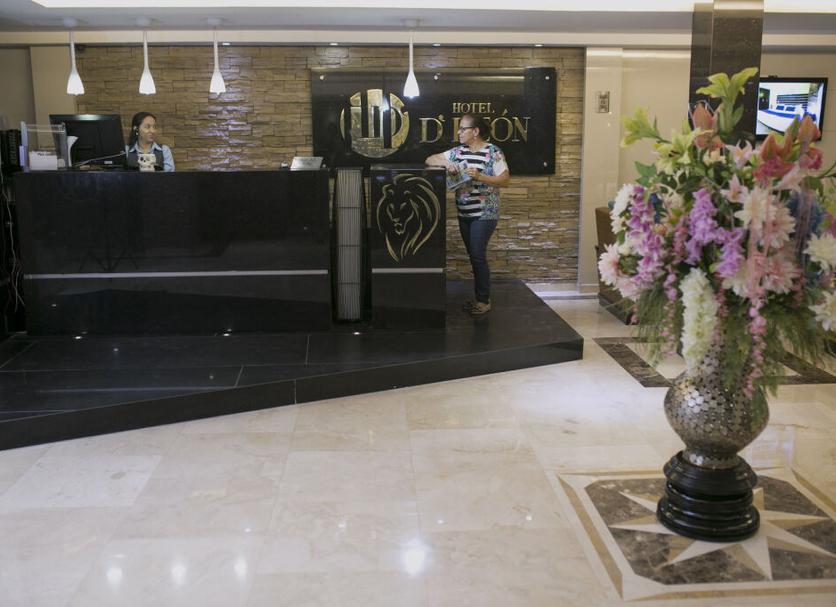 Front desk Photo