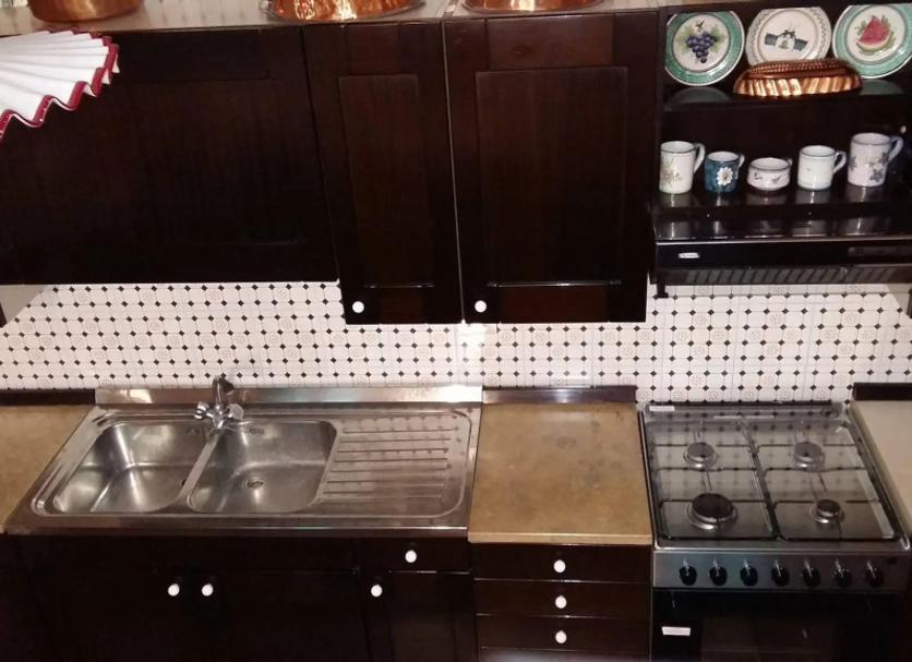 Kitchen Photo