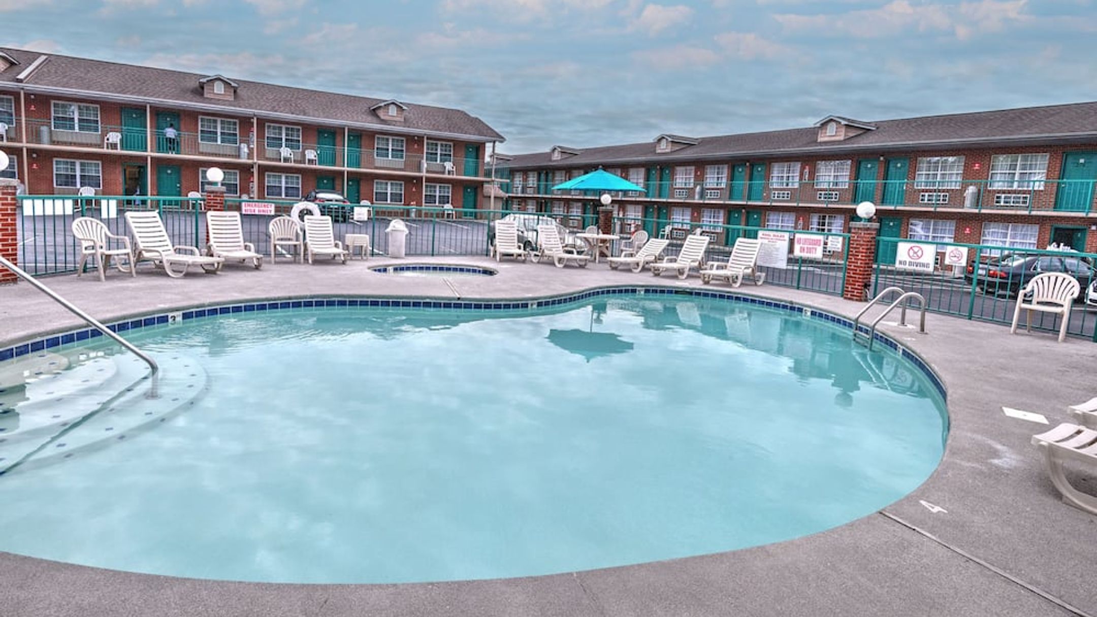 Mountain Aire Inn Sevierville Pigeon from 43. Sevierville