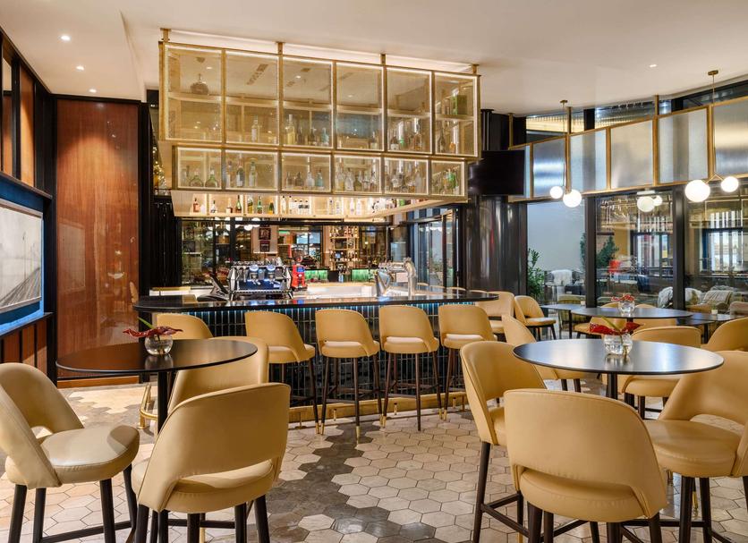 Bar Photo