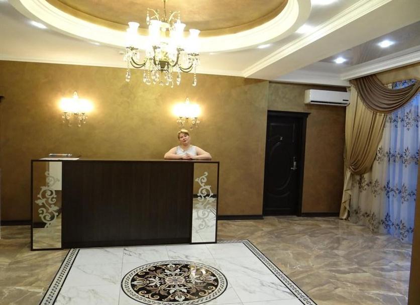 Front desk Photo