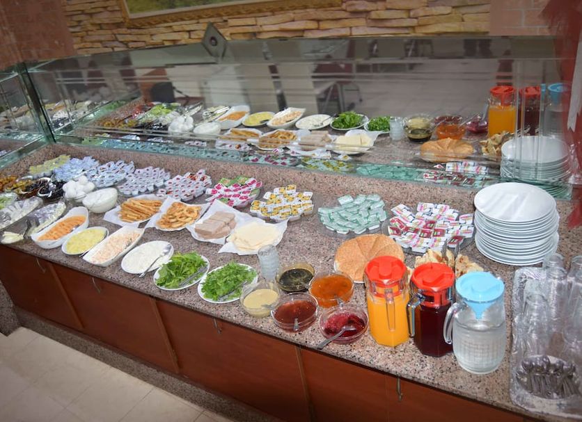 Buffet Photo