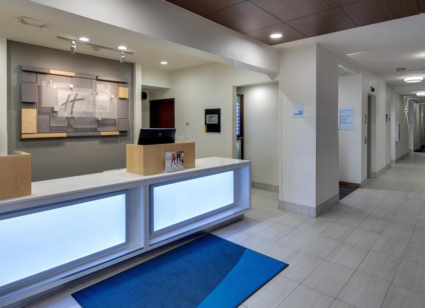 Front desk Photo