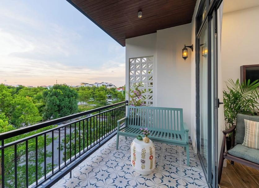 Balcony Photo