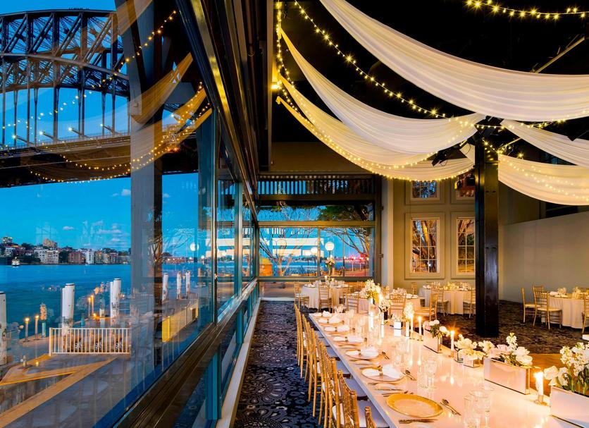 Banquet hall Photo