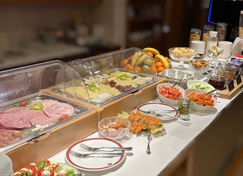 Buffet Photo