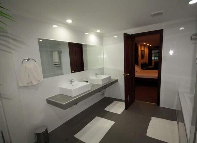 Bathroom Photo