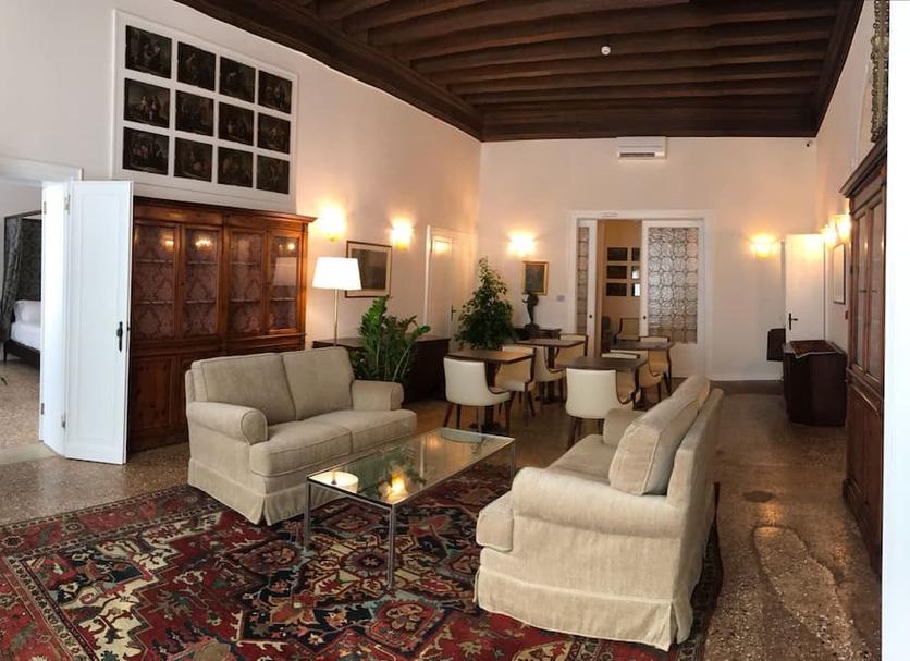 Living room Photo