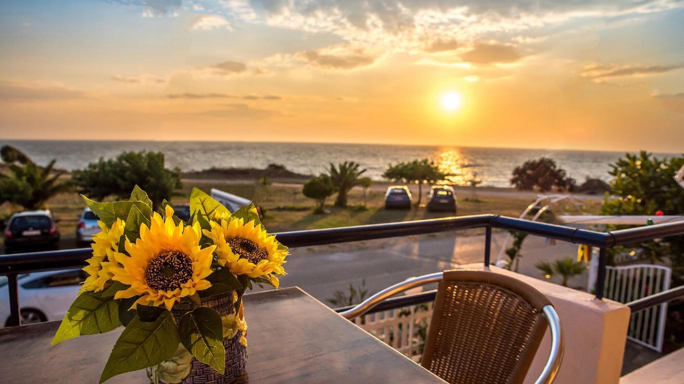Faros Apartments