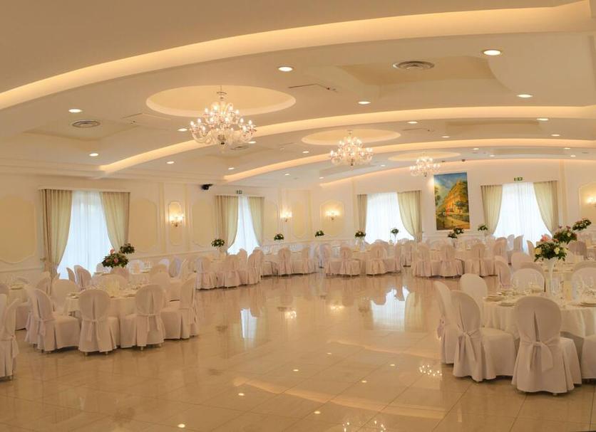 Banquet hall Photo