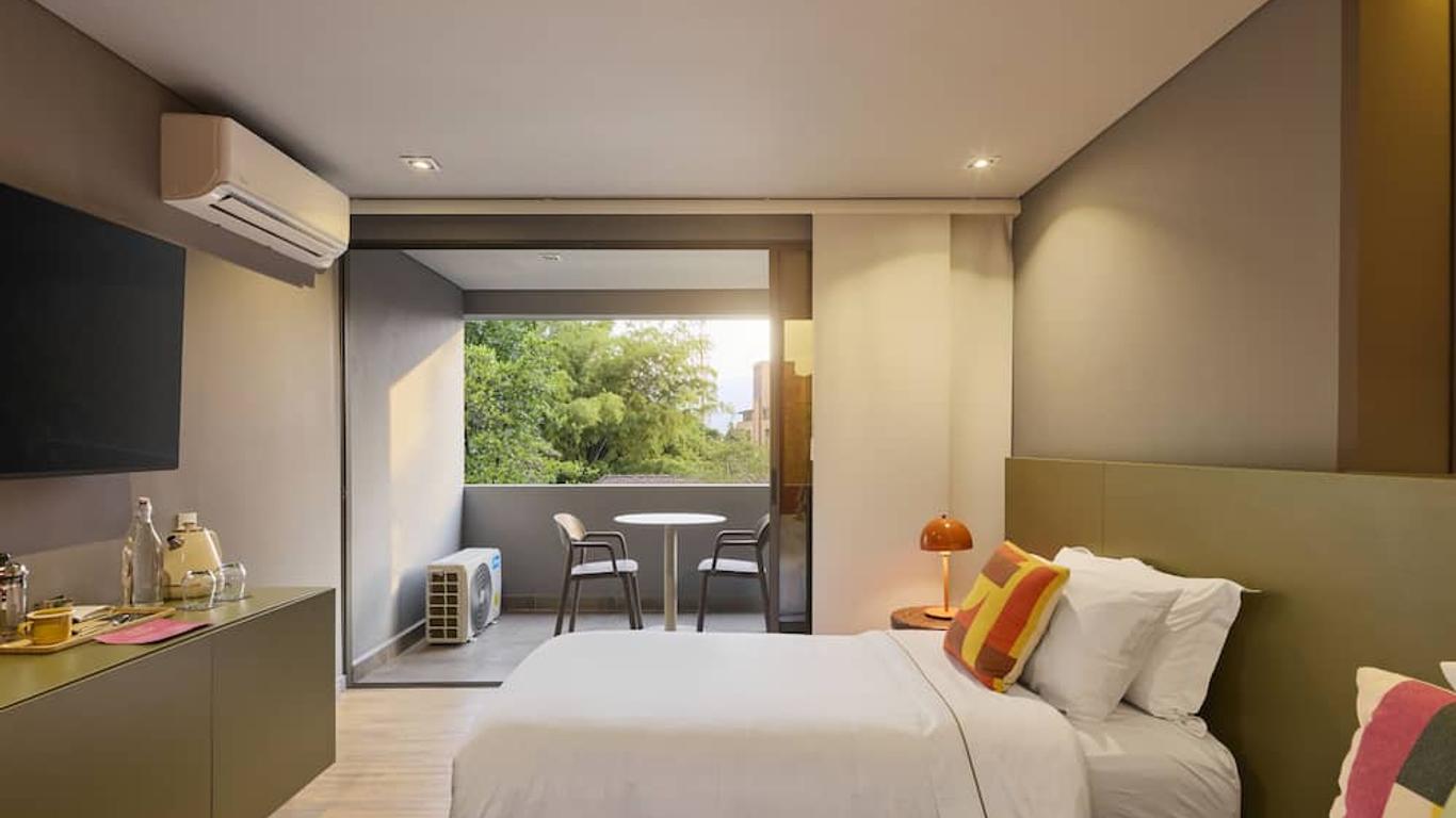 Versus Hotel
