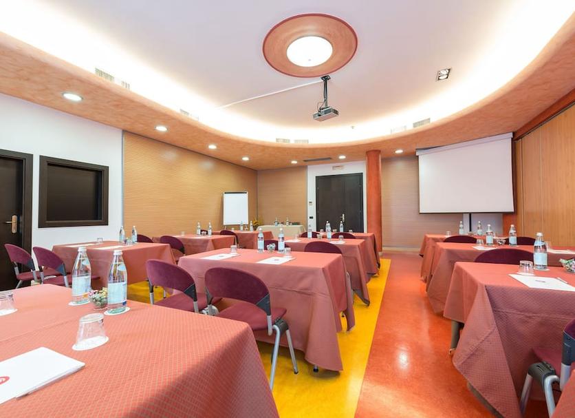 Conference room Photo