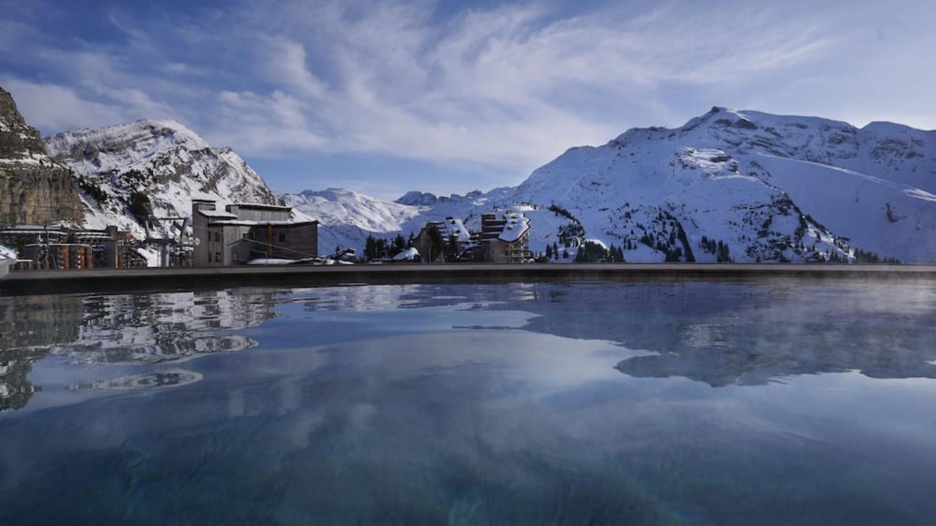 Hotel Mil8