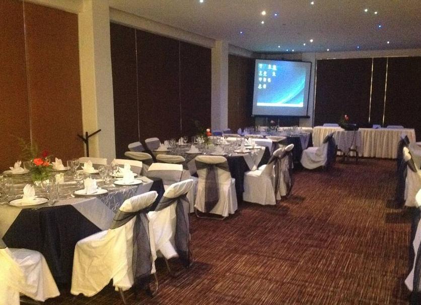 Banquet hall Photo