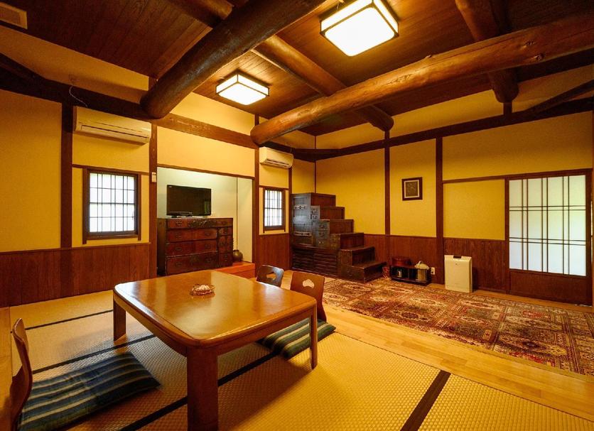 Dining room Photo
