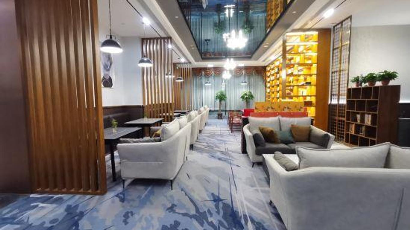 Rainbow Hotel