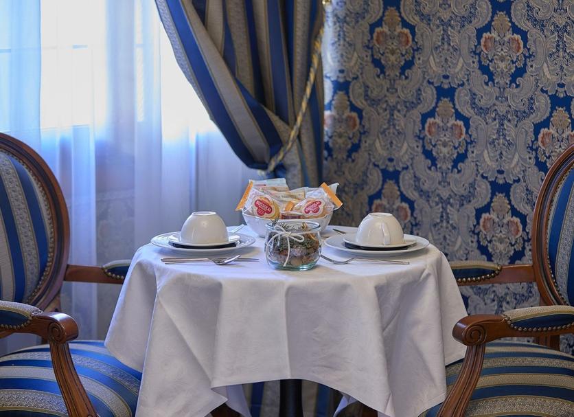 Dining room Photo