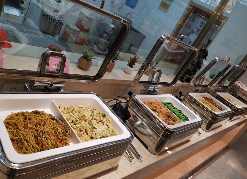 Buffet Photo