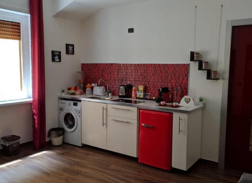 Kitchen Photo