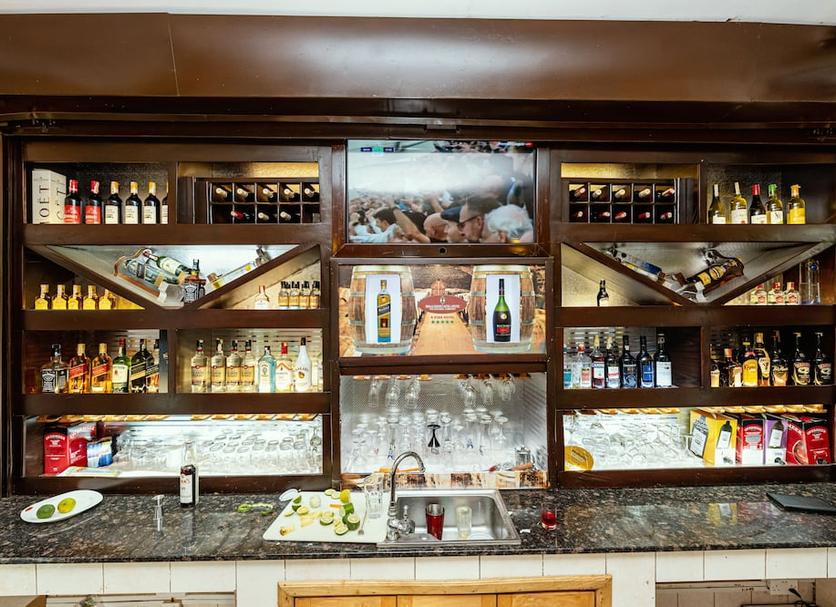 Bar Photo