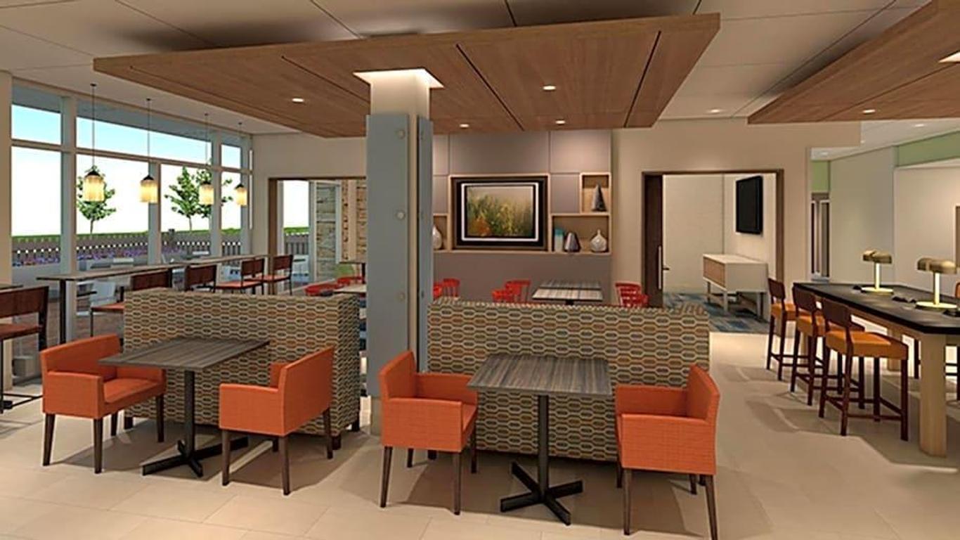Holiday Inn Express & Suites Milwaukee – West Allis
