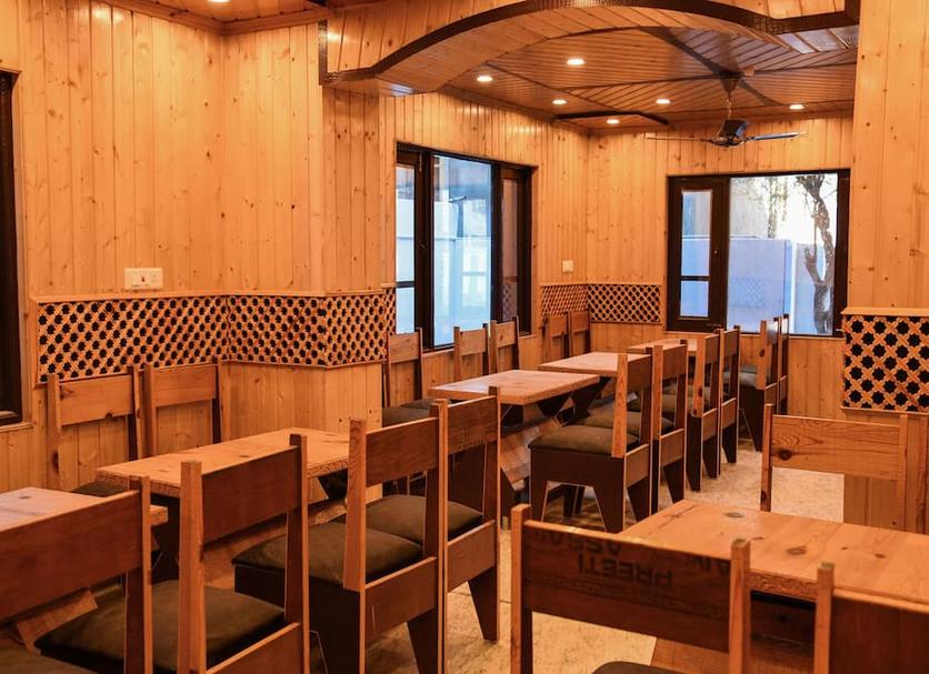 Restaurant Photo
