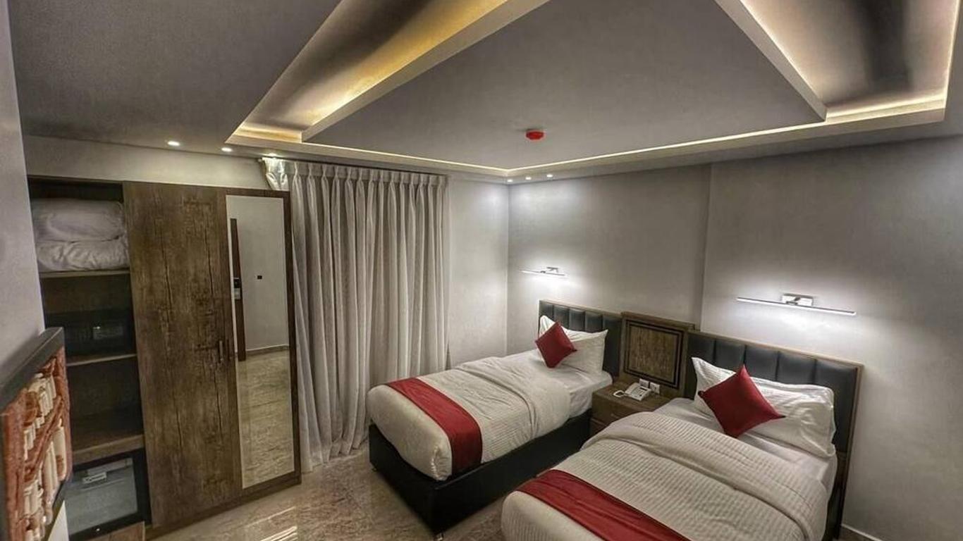 Petra Bermudez Hotel